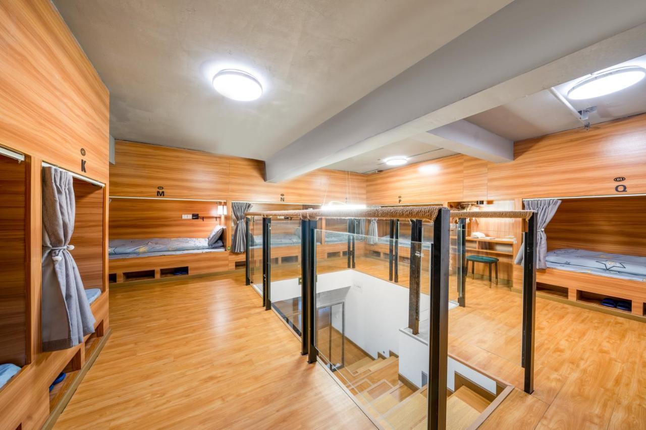 Riverside International Youth Hostel阅江老院青年旅舍 Чунцин Екстериор снимка