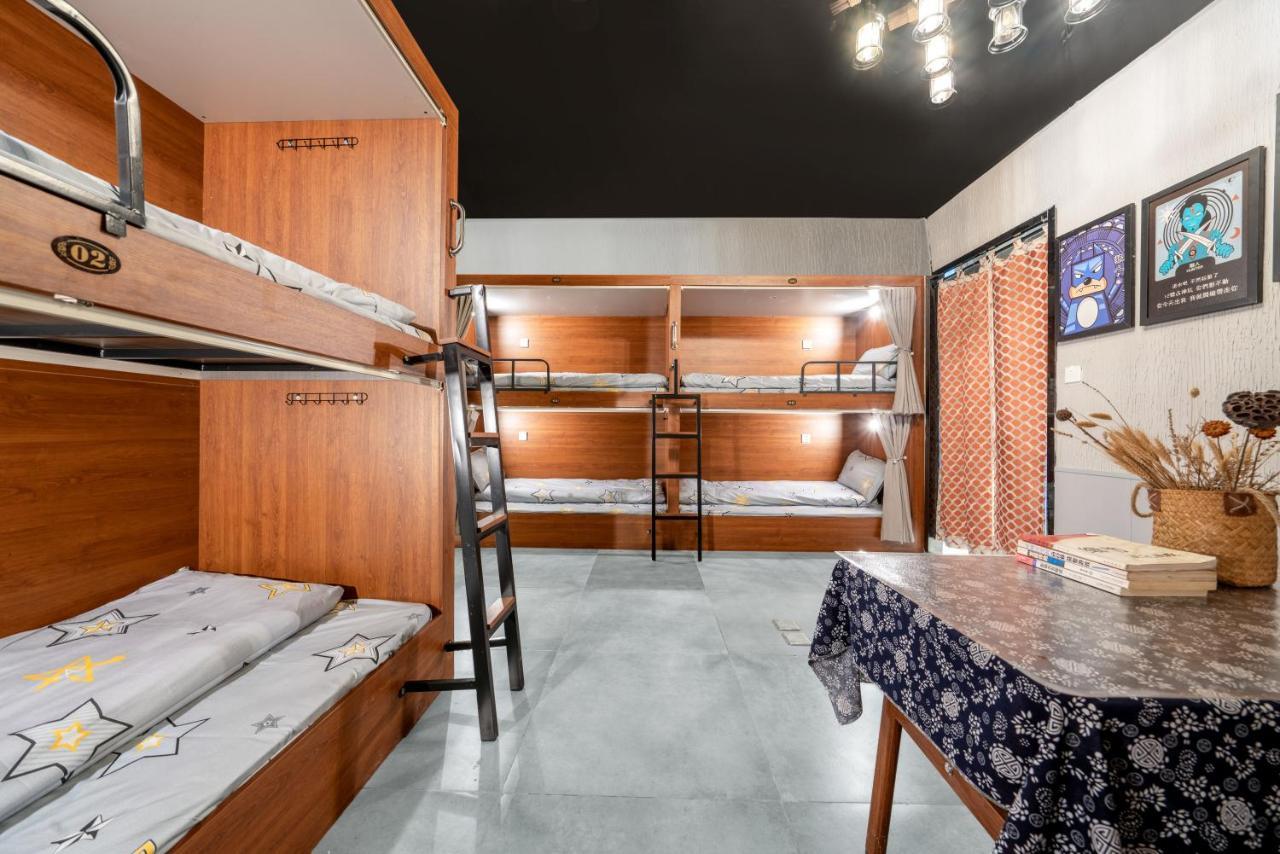 Riverside International Youth Hostel阅江老院青年旅舍 Чунцин Екстериор снимка